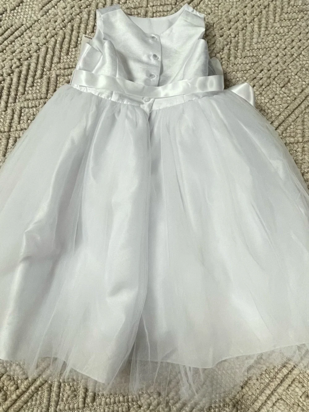 David’s Bridal White Flower Girl Dress Size 6 - Picture 6 of 8